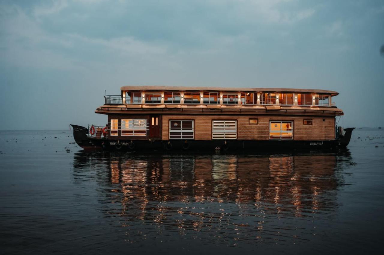 Venice Premium Houseboats Alleppey Alappuzha Екстериор снимка