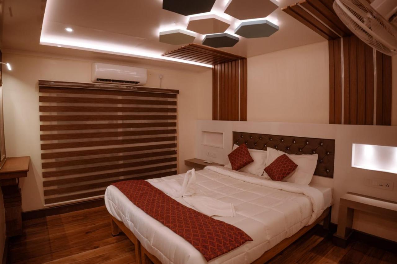 Venice Premium Houseboats Alleppey Alappuzha Екстериор снимка