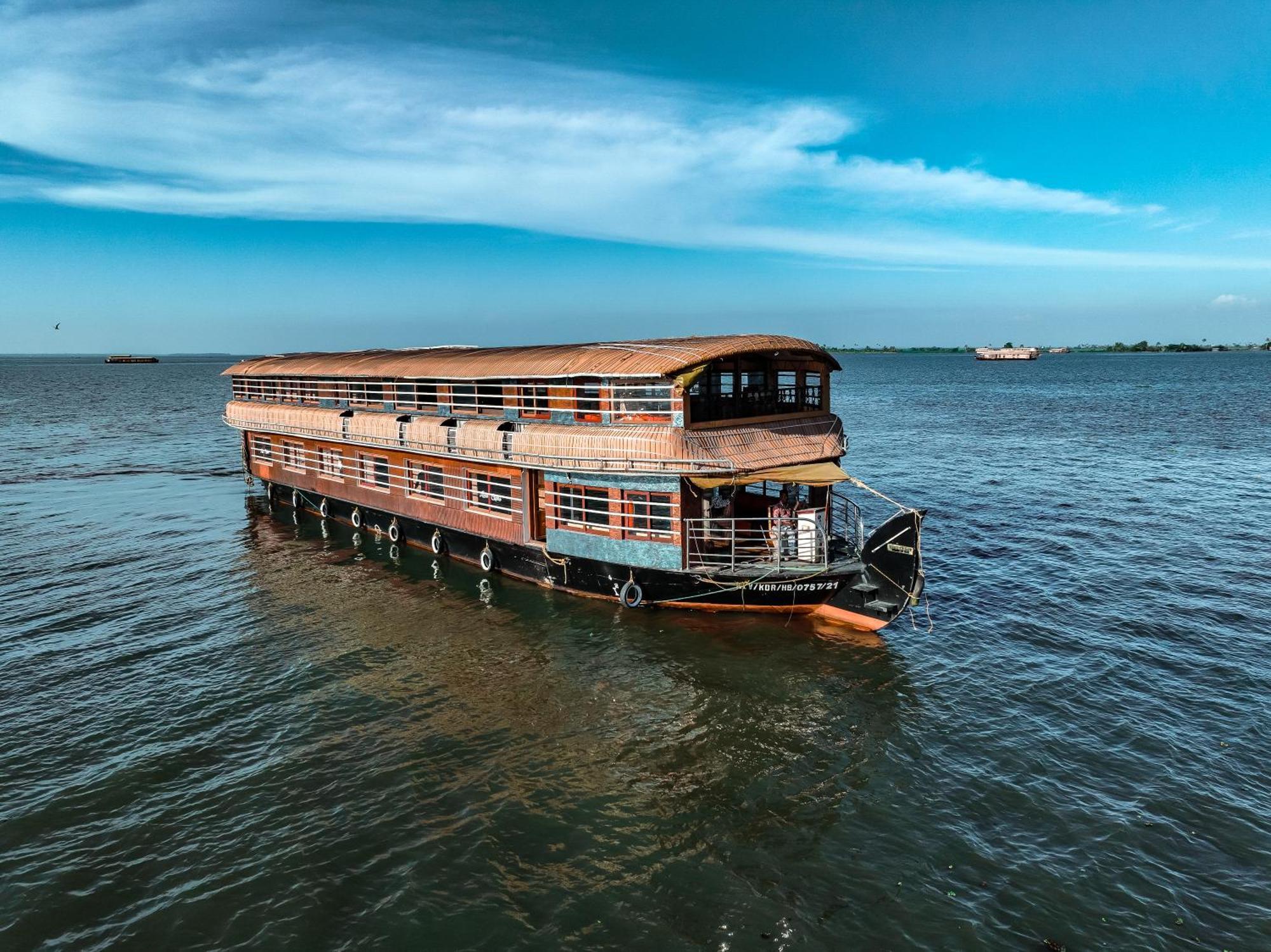 Venice Premium Houseboats Alleppey Alappuzha Екстериор снимка