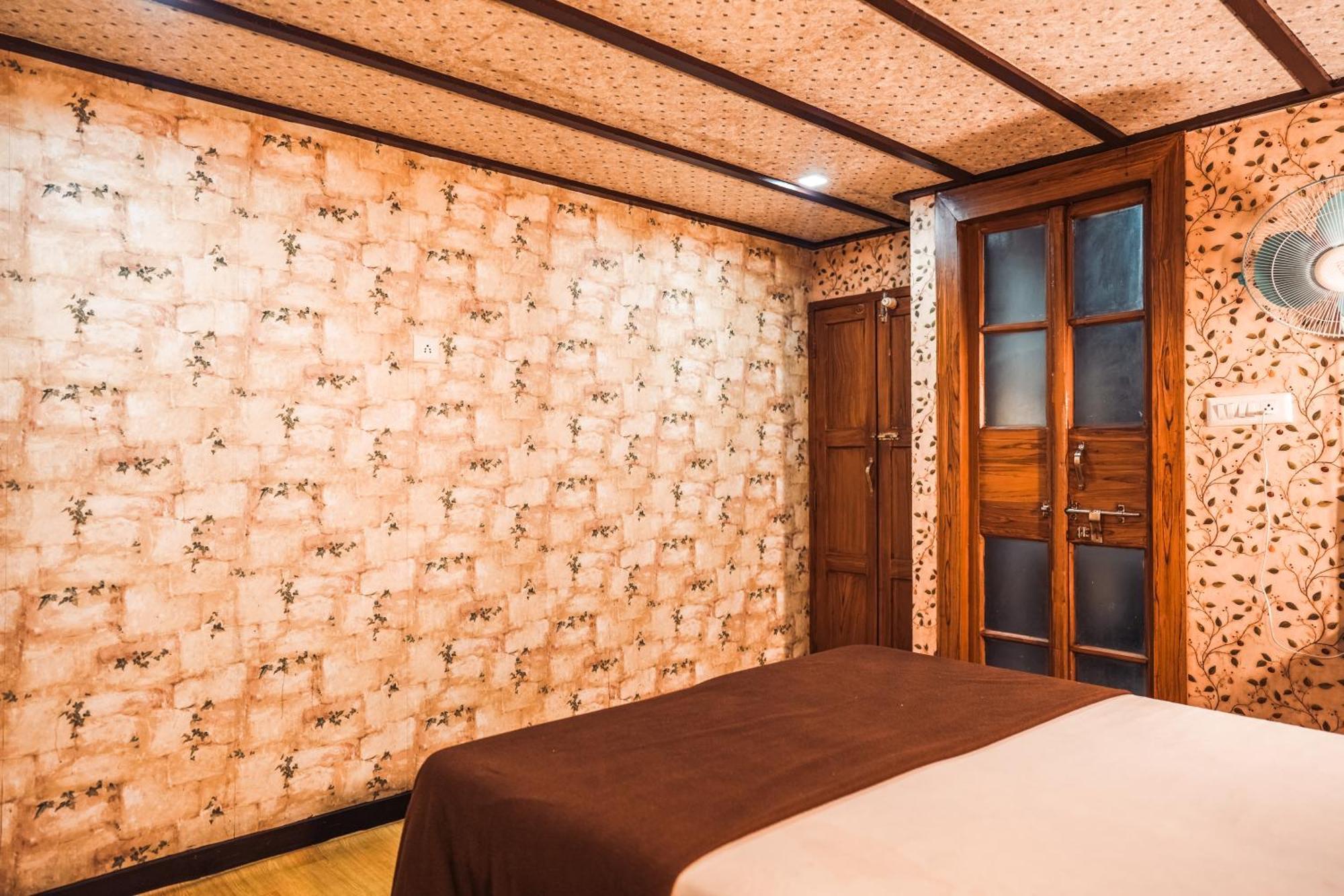 Venice Premium Houseboats Alleppey Alappuzha Екстериор снимка