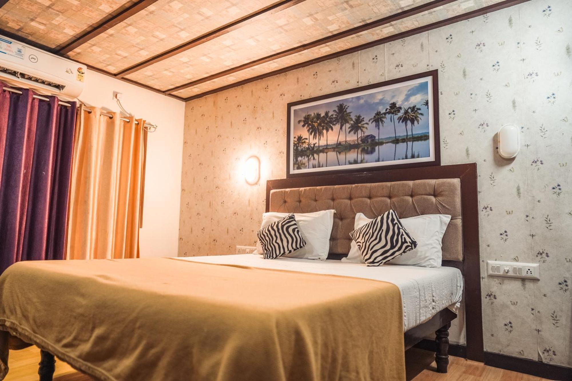 Venice Premium Houseboats Alleppey Alappuzha Екстериор снимка