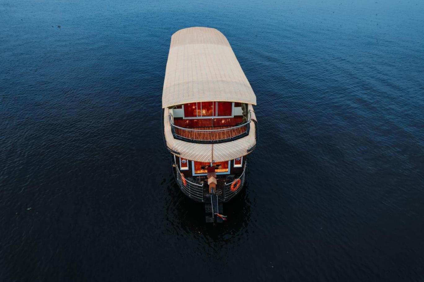 Venice Premium Houseboats Alleppey Alappuzha Екстериор снимка