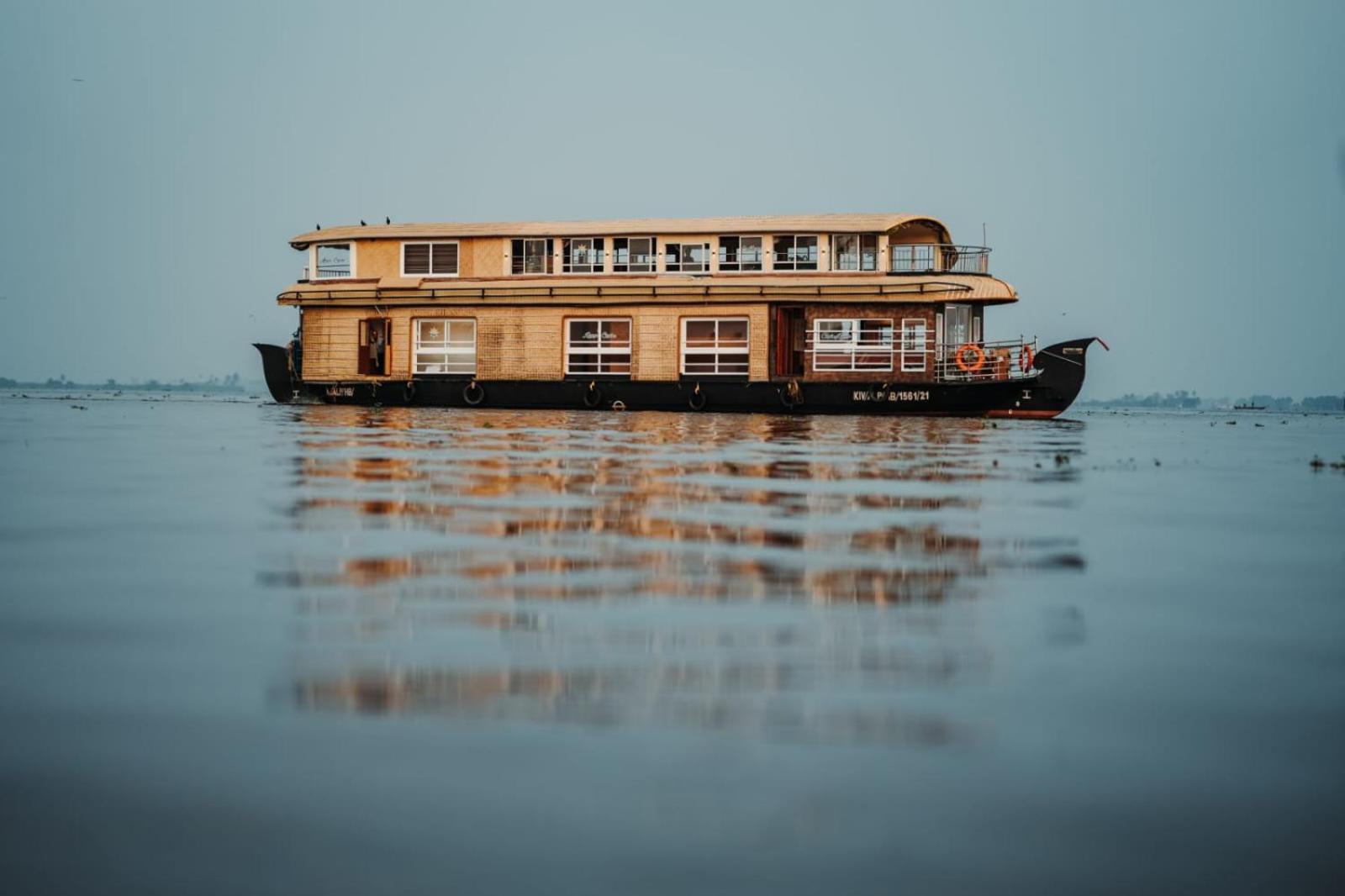 Venice Premium Houseboats Alleppey Alappuzha Екстериор снимка